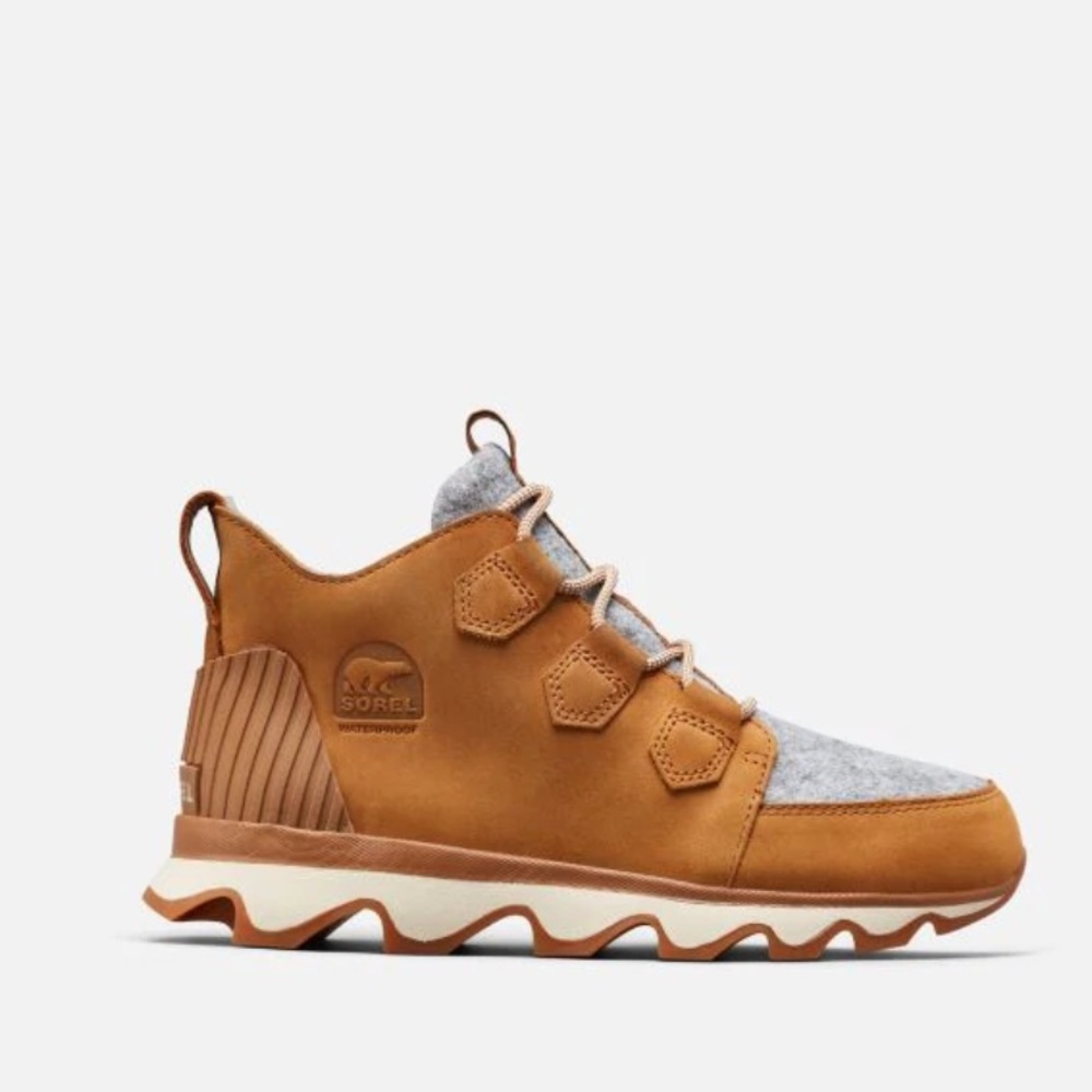 NIB Sorel Kinetic Caribou kicks in Camel Brown